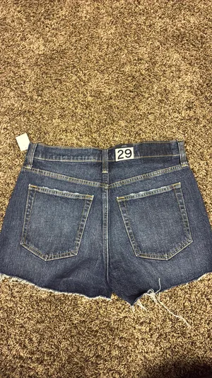 Gap Denim Shorts Women’s cheeky short high rise thumbnail 4