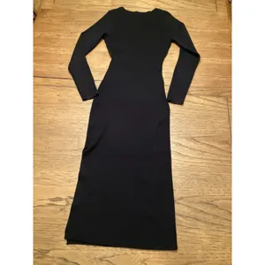 Women's Black Solid Ribbed Knit Maxi Dress Long Sleeve Crew Neck Regular M thumbnail 4