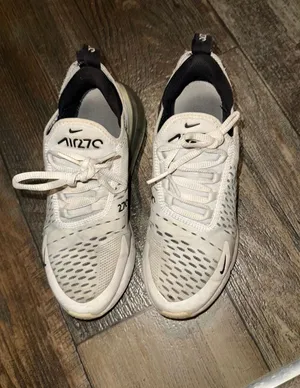 270 Nike Air Max Shoes thumbnail 1