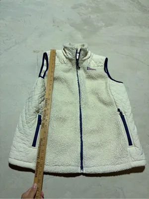 Vineyard vines Cream Sherpa Fleece Vest with Navy Trim medium thumbnail 6