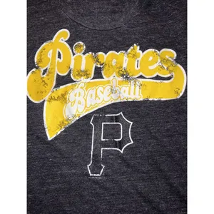 5th & Ocean Pittsburgh Pirates Shirt Womens Size L Large‎ Short Sleeve Tee Graphic Gray MLB thumbnail 2
