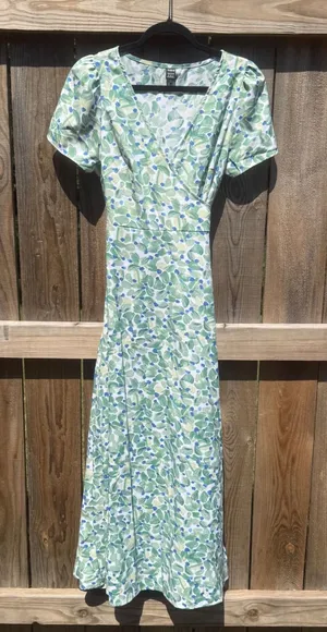Shein Green Blue Floral Botanical Wrap V-Neck Maxi Dress Short Sleeve Size 6 M thumbnail 1