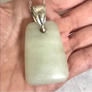 Green chalcedony pendant necklace thumbnail 7