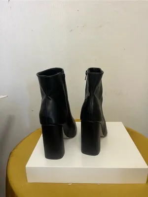 Tahari Black Pointed-Toe Block Heel Ankle Boots thumbnail 6