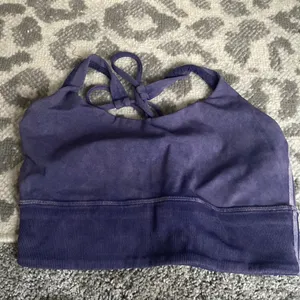 Lululemon bra thumbnail 1