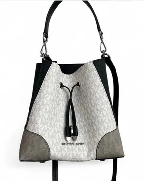 Michael Kors purse thumbnail 5