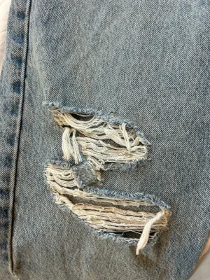 Levi’s Middy Straight Jeans thumbnail 10