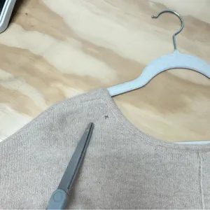 Cuyana Single-Origin‎ Cashmere Minimalist Button Cardigan Sweater Medium Beige thumbnail 10