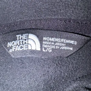 The North Face Women’s Black 1/4 Zip Mock Neck Fleece Pullover Shirt Jacket L thumbnail 8