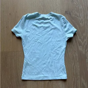 Sunny De Mini Baby Tee Size XS Light Blue thumbnail 2