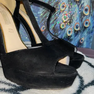 Prima Donna Size 7.5 Black Suede T Strap Platform Chunk Heels thumbnail 2