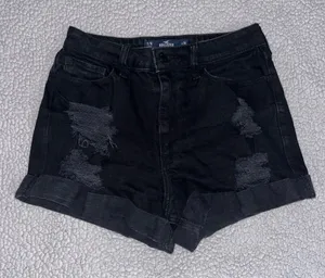 Hollister Ultra High-Rise Shorts thumbnail 1