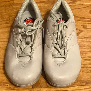 Womens Gray New Balance 901 Encap Leather Walking Shoes‎ Womens Size 9.5 Wide thumbnail 2
