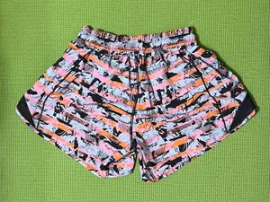 Lululemon Hotty Hot Shorts thumbnail 3