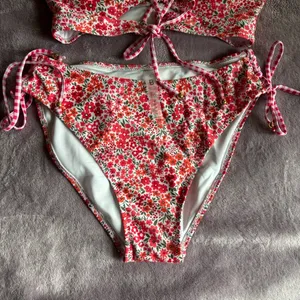 Blooming Jelly Red Floral Lace Up Bikini Set Gingham Straps New Small thumbnail 6