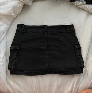 SHEIN Black Denim Skirt  thumbnail 2