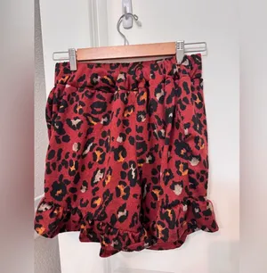 Perfect Peach Leopard Shorts with Oatmeal Top Set Multiple thumbnail 6