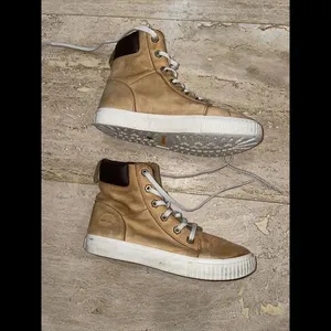 Timberland Women's Skyla‎ Bay Hiking Boot Size 7 thumbnail 9