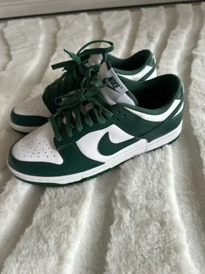 Nike Dunk Low – Michigan State Green Men Size 8 thumbnail 2