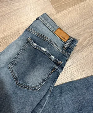 Express High-Rise Girlfriend Jeans thumbnail 7