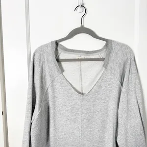 Anthropologie Pilcro Reworked Popover V-Neck Sweatshirt Cotton Gray Distressed L thumbnail 4