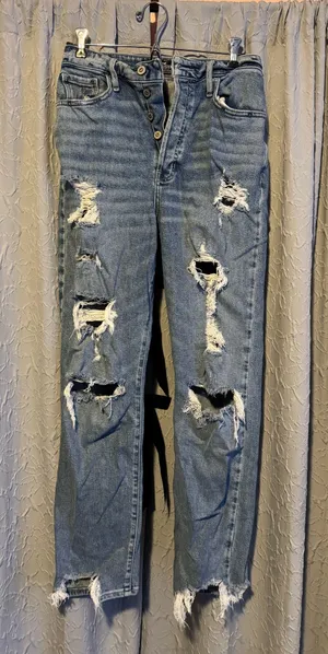 Hollister Jeans thumbnail 1