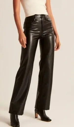 Abercrombie & Fitch Curve Love 90s Straight Faux Leather Pants Size 27 (4) Black thumbnail 1