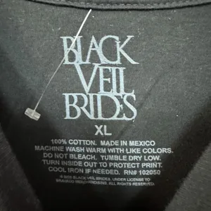 Black Veil Brides Leather Portrait Gothic Metal Band Tee XL thumbnail 4