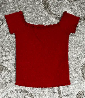 Hollister Red Top thumbnail 1