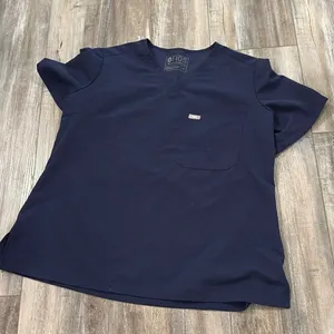 Figs Navy Scrub Top size XL thumbnail 2