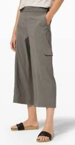 Lululemon Metropolis maven high‎ rise crop pants cargo women's size 10 casual thumbnail 1