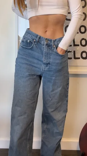 Urban Outfitters Jeans thumbnail 4