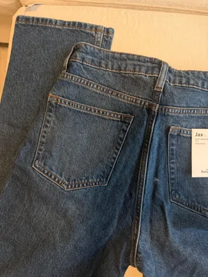 Reformation Jeans High-Rise Straight thumbnail 6