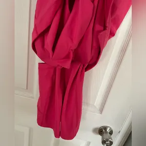 Old Navy PowerSoft Shelf-Bra Support Athletic Work Out Dress Hot Pink XS NWT thumbnail 5