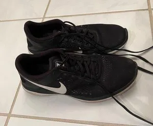 Nike Black Flex Run Sneakers thumbnail 1