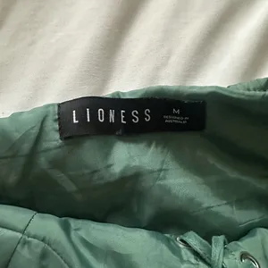 LIONESS Stylish Green Lace-Up Corset Top thumbnail 3
