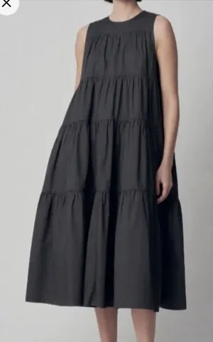 Co Essentials‎ Black Sleeveless Tiered Poplin Midi Dress Medium M thumbnail 1