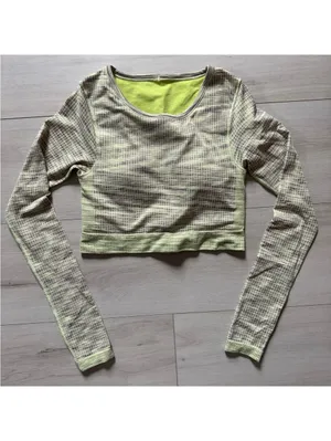 Lululemon Ebb to Street Neon Fitted Long Sleeve Cropped Seamless Shirt size 6 thumbnail 2