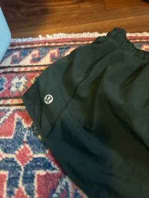 Lululemon Hotty Hot Shorts 2.5" Low-Rise thumbnail 3