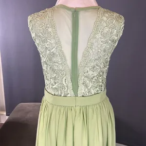 Women’s Green Full Length Sleeveless Chiffon Formal Dress Lace Bodice Size 6 NEW thumbnail 5