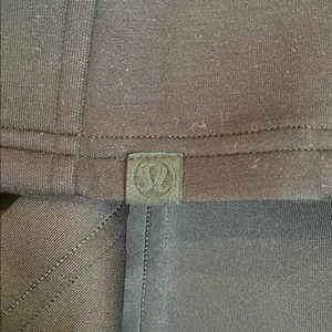 Lululemon Gathered Waist Crew Pullover black top thumbnail 6