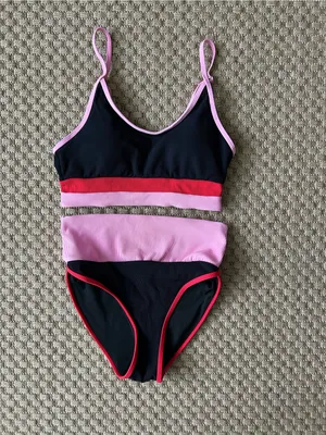 Colorblock Black Pink Red Scoop Neck Top & High Waist Two-piece Bikini Swim Set thumbnail 2