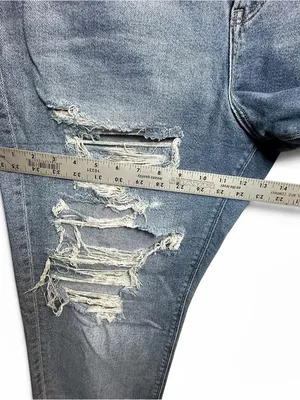 American Eagle Mom Jean Size 16 Regular High Rise Distressed Ripped Light Wash thumbnail 11