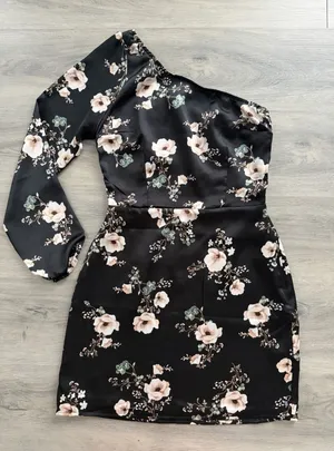 Abercrombie & Fitch Women's One Shoulder Black Satin Floral Mini Dress Size XS thumbnail 1