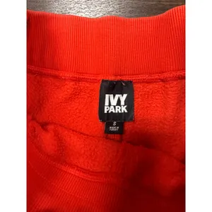 IVY PARK Beyoncé Fiery Red Logo Tape High Waist Sweat Shorts Size Small thumbnail 2