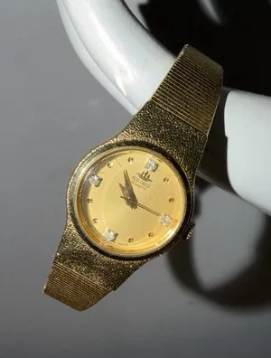 Vintage Seiko Womens Watch 20mm Dial Gold Tone 8Y21-0020‎ Needs New Battery thumbnail 1