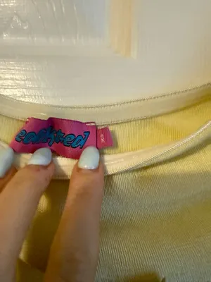 Edikted soft buttercream yellow top thumbnail 3