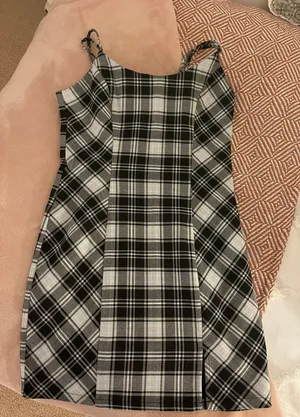 Forever 21 black and white plaid dress thumbnail 1