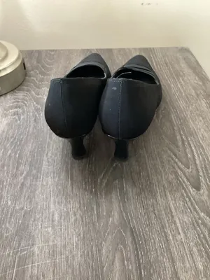 Rose Petals by Walking Cradles Black Satin Pointed Toe Kitten Heels Size 9M thumbnail 3