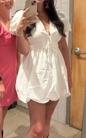 Boutique White thumbnail 2